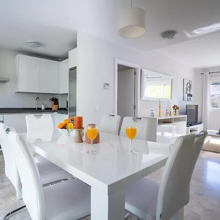 2Bdr Penthouse, Los Naranjos, W/Pool, 2Km P.Banus Marbella Exterior photo
