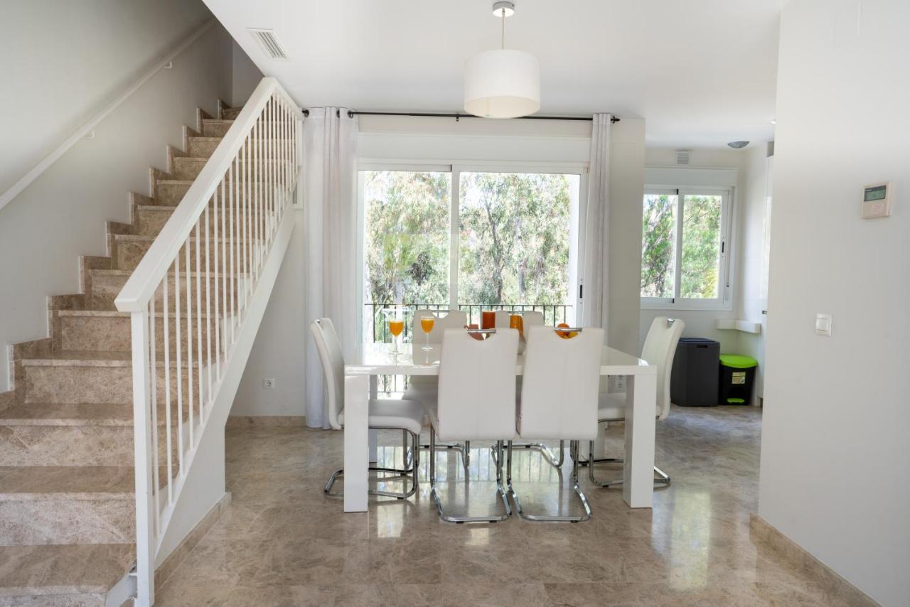 2bdr Penthouse, Naranjos, W/pool, 2km P.banus Apartament *