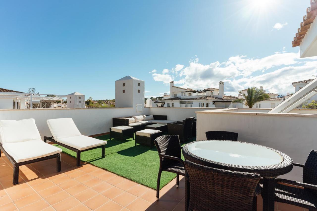 Apartament 2bdr Penthouse, Naranjos, W/pool, 2km P.banus Marbella