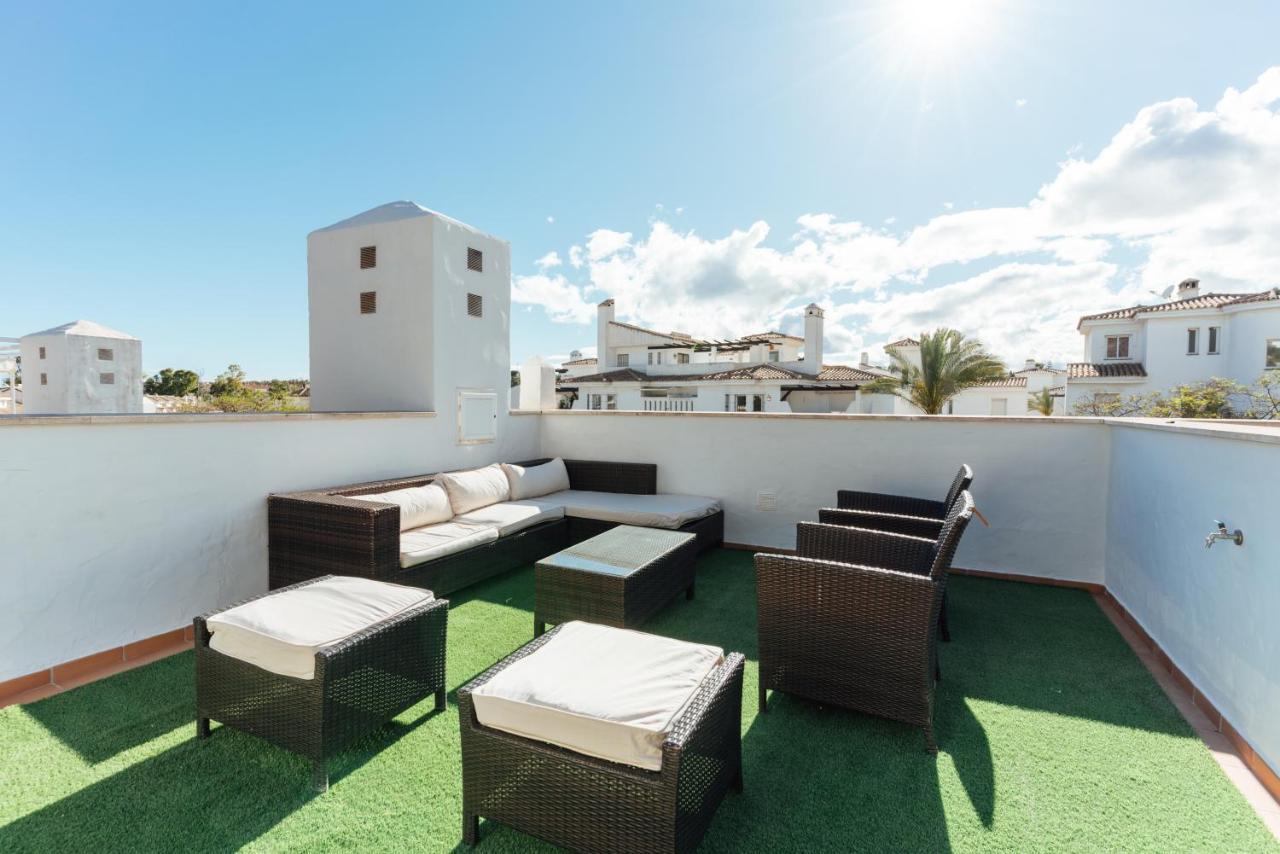 2bdr Penthouse, Naranjos, W/pool, 2km P.banus Apartament Marbella